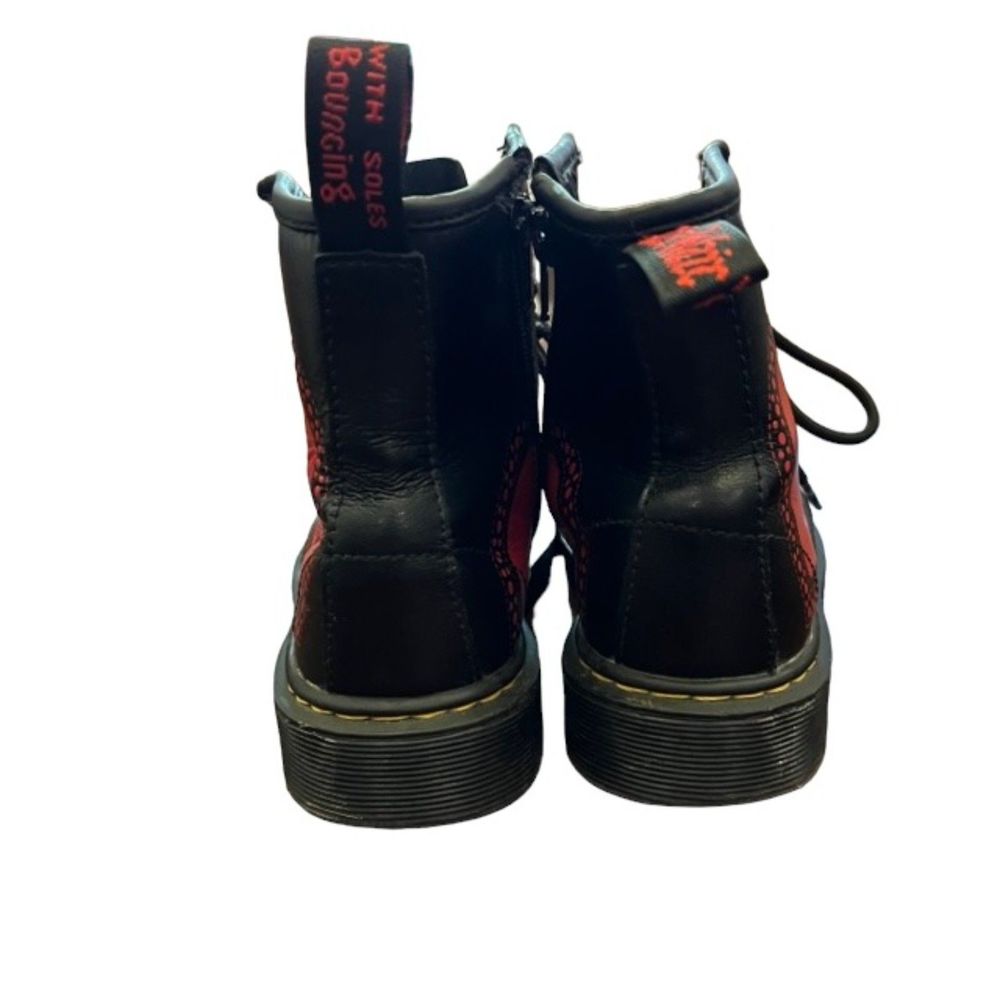 Dr Martens Youth Delaney Heart Boots - Picture 6 of 13